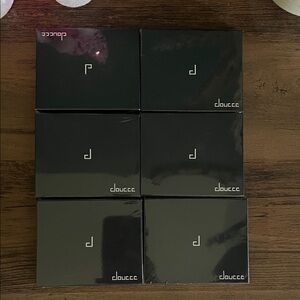 Doucce Elegant Black Makeup Compacts